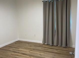 6210 N Mears St APT 4, Portland, OR 97203