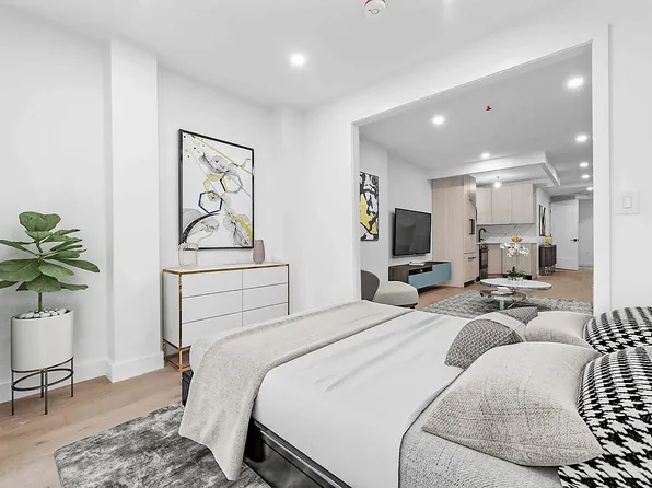 20 East 13th Street image 3 of 6