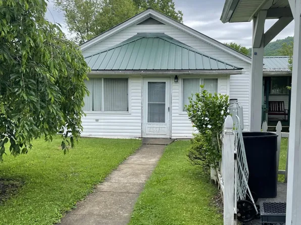 117 Holley St, Ansted, WV 25812
