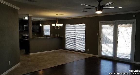 3rd image of 7111 Moss Creek Dr