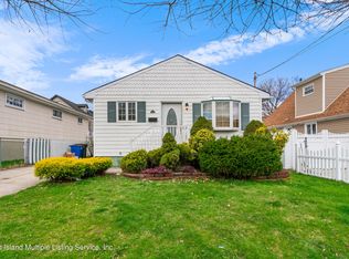 54 Suffolk Ave, Staten Island, NY 10314