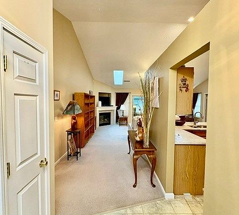4th image of 6822 Grovebelle Dr