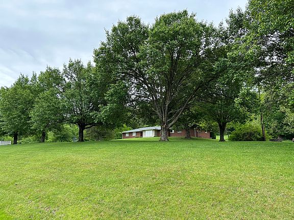 2nd image of 3761 State Highway 3550