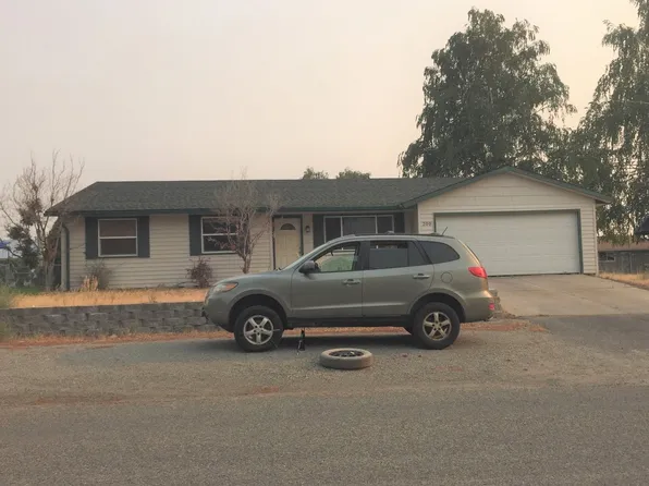 200 Lime St, Omak, WA 98841