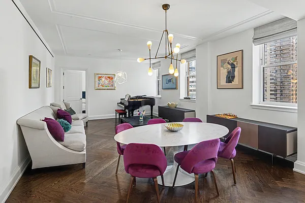 Living room, photo 1