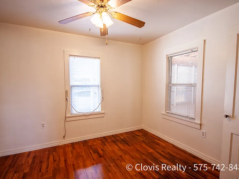 1020 Calhoun St — Photo 13
