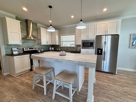 6th image of this home
