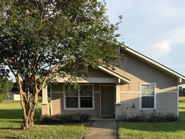1855 Marshall Frank Dr, Ville Platte, LA