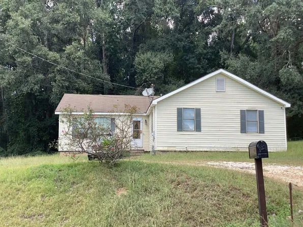 375 Summerhill Rd, Valley, AL 36854