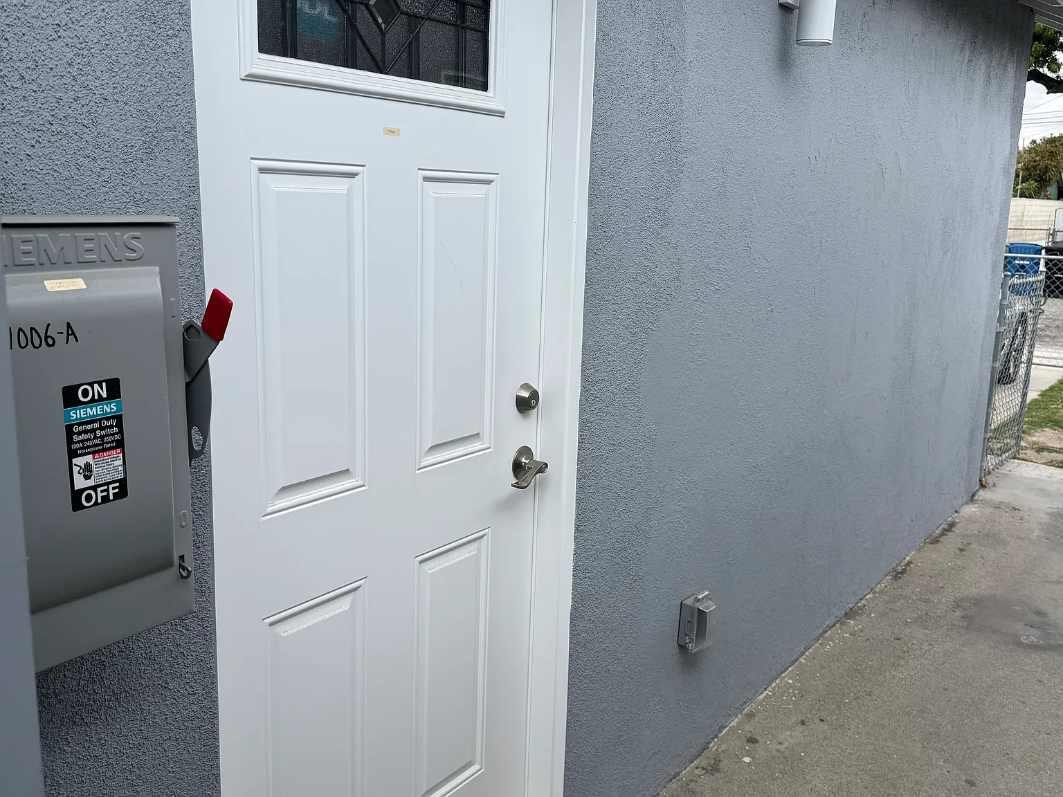Studio, 208 sqft, $1,650 — Photo 1