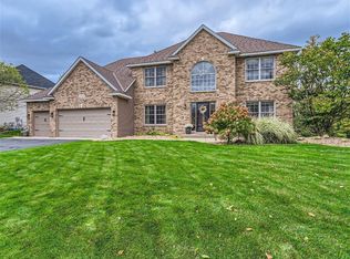 17629 Hyde Park Ave, Lakeville, MN 55044