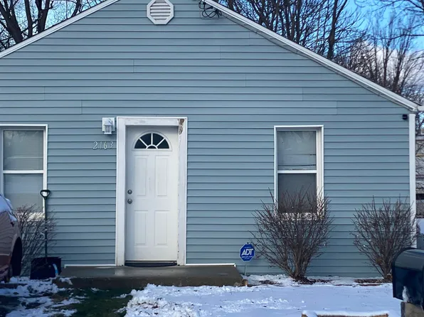 2163 E McLean Ave, Burton, MI 48529