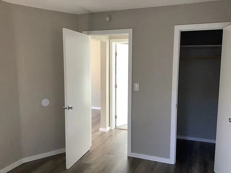 5909 Cecilia St — Photo 12