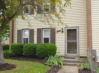 502 Crestwood St SW, Leesburg, VA 20175