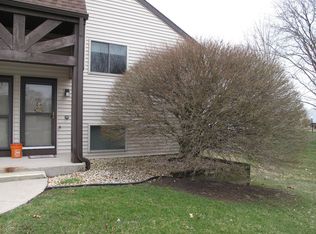 1183 Millpond Rd, Valparaiso, IN 46385