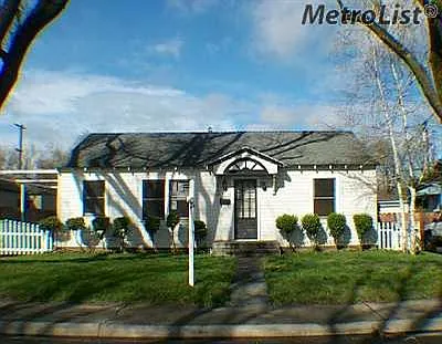 325 Santa Barbara Ave photo 1