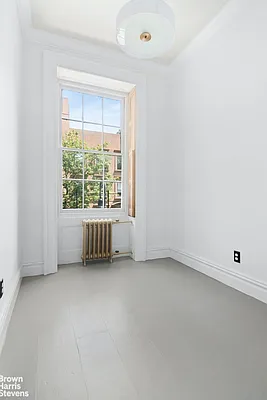 Rented by Brown Harris Stevens | media 32