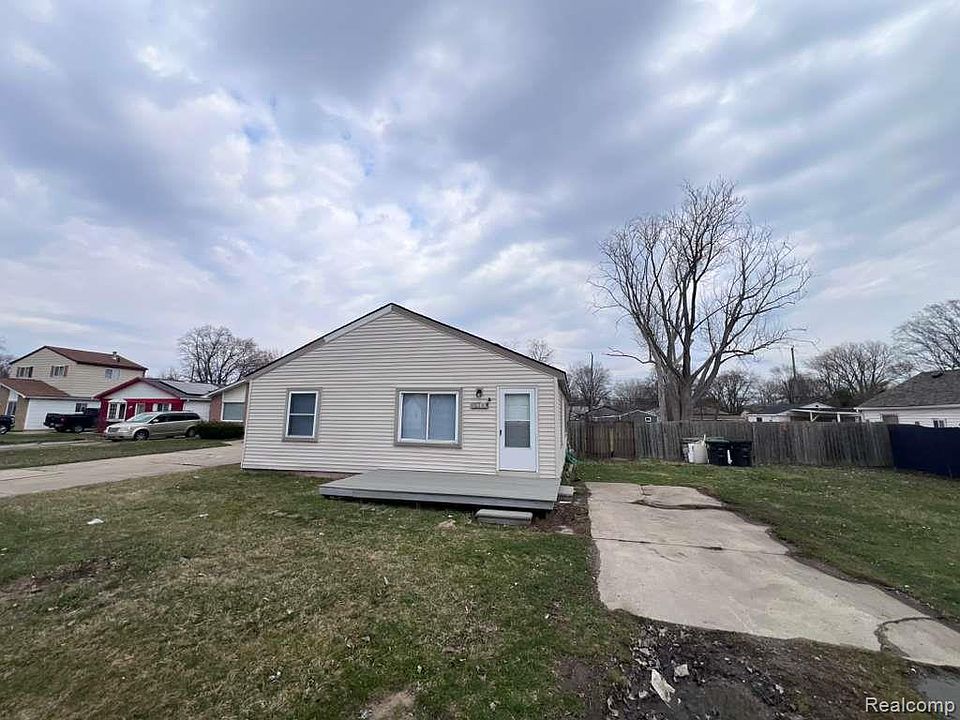 1st image of 15163 Beech Daly Rd