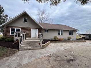 4755 Railroad Grade Rd, Weyauwega, WI 54983