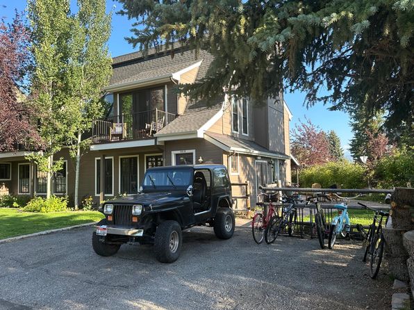 105 Buss Elle Rd #B