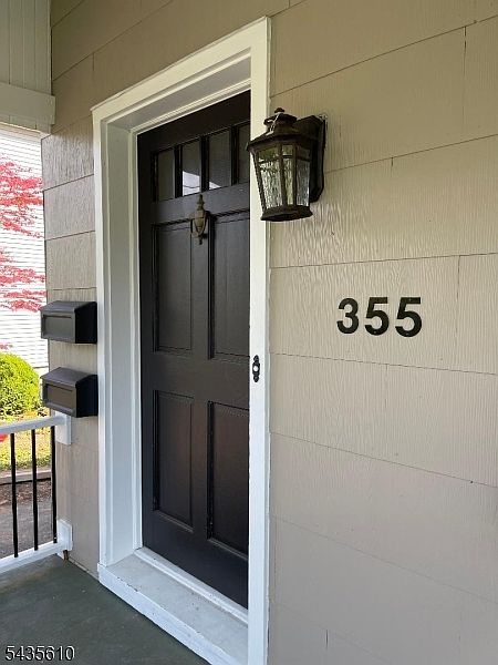1st image of 355 Elm St