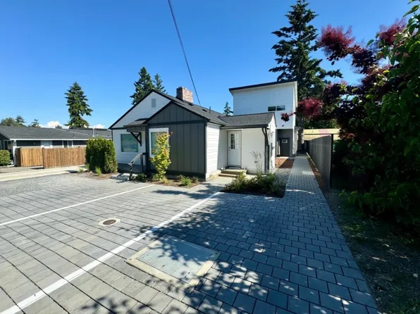 1433 SW 148th St, Seattle, WA 98166