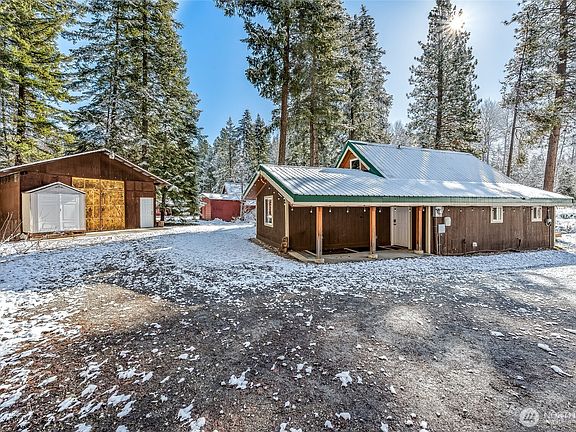 4th image of 2253 Riffle Drive