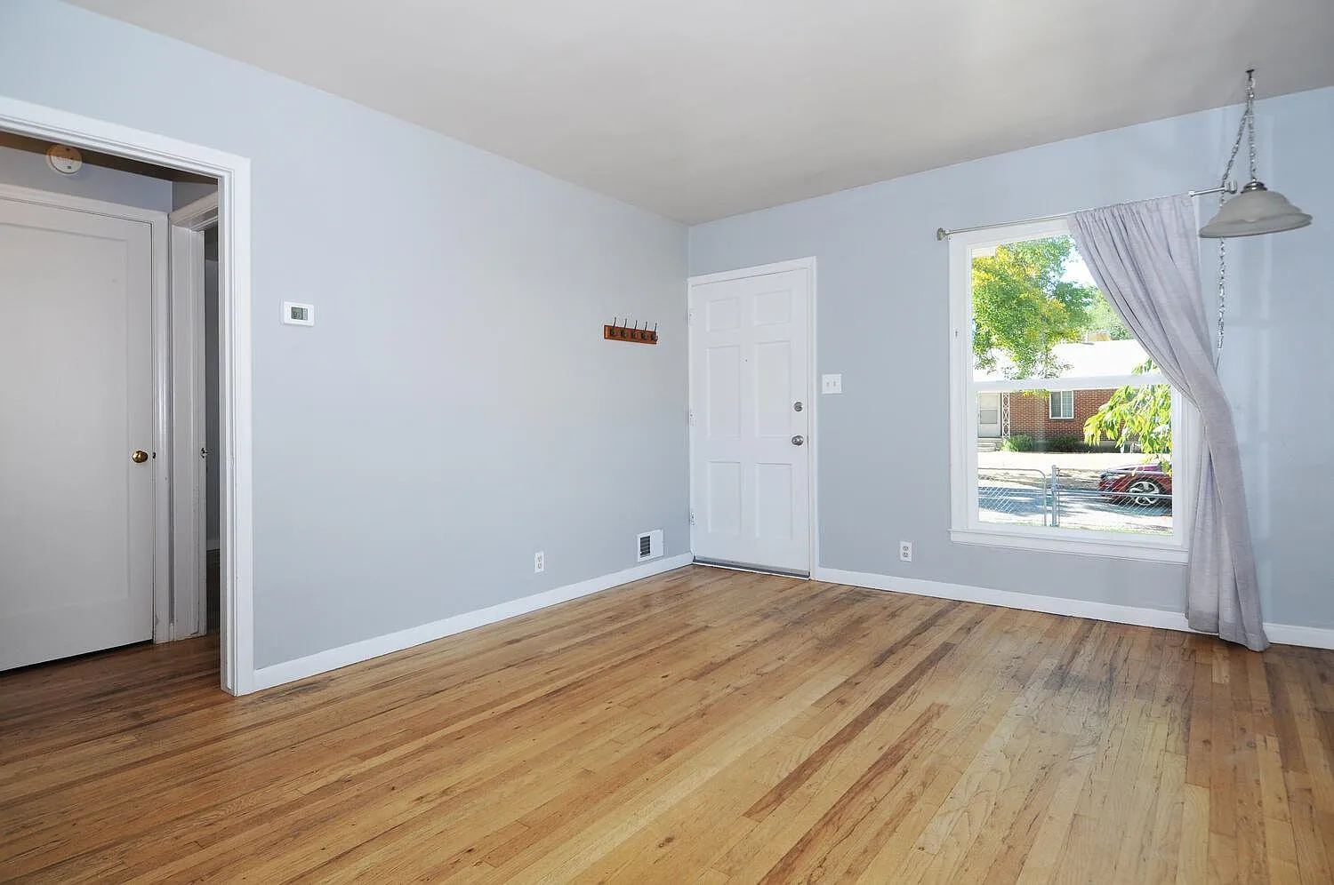 Fully Remodeled 4 Bed, 2 Bath Home in Prime Rose Park Location! — Photo 4