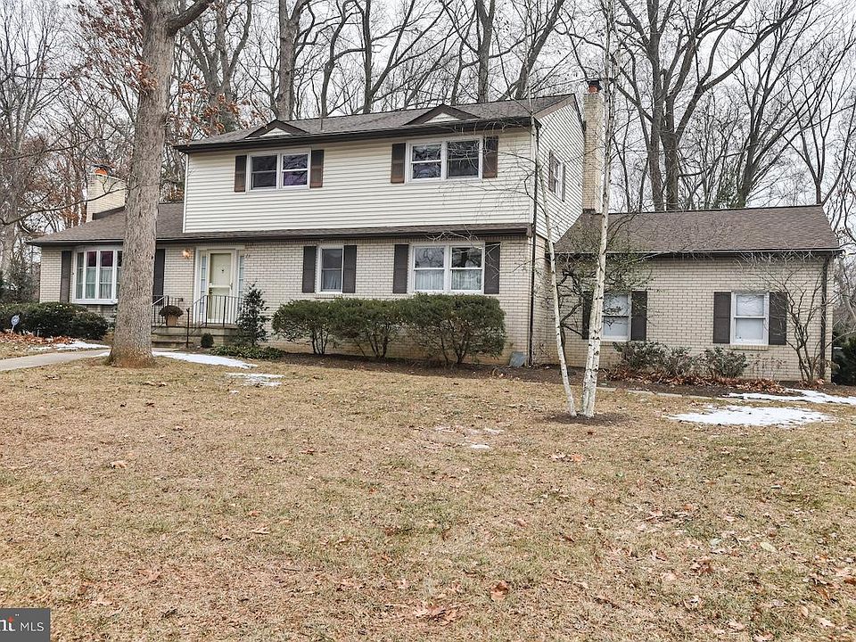 1st image of 29 Winterbury Cir