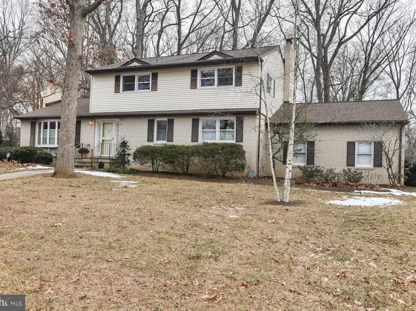 29 Winterbury Cir, Wilmington, DE 19808