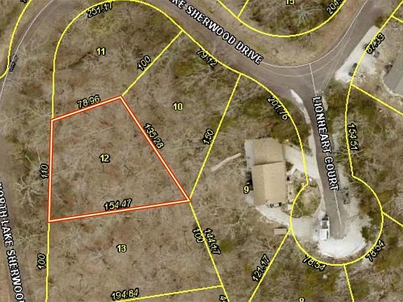 3rd image of 1822 N Lake Sherwood Dr