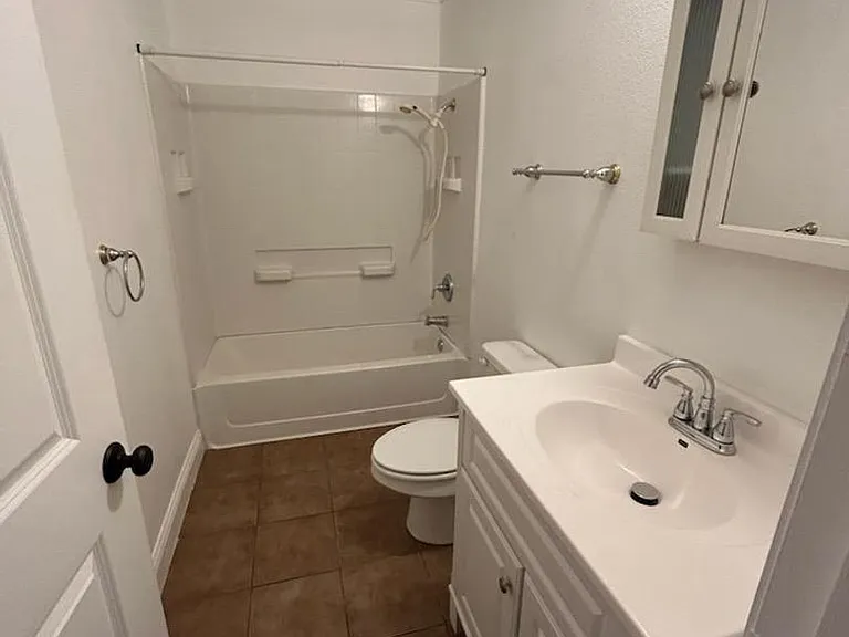 19141 Ravenhill Rd — Photo 15