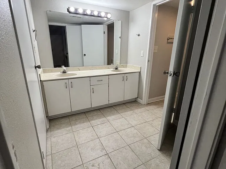Ridge Terrace Apartments — Photo 20