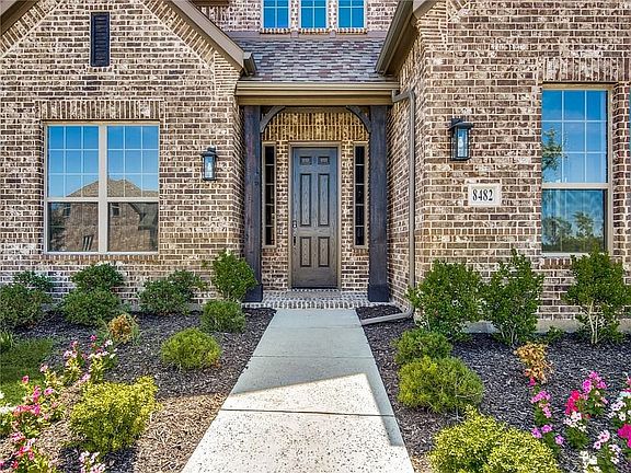 3rd image of 8482 Caribou Dr