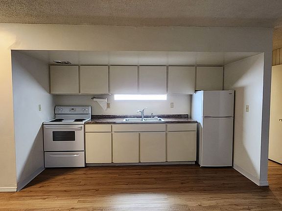 4th image of 160 Whitman St N APT 7