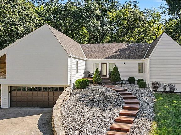 5th image of 4813 NW Northwood Rd