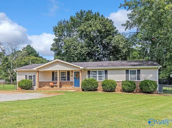 131 Foley Rd, Brownsboro, AL 35741
