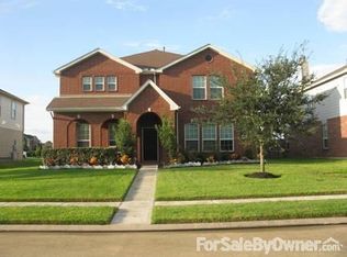 688 Fountain View Ln, League City, TX 77573