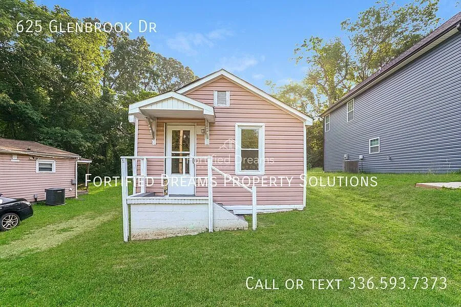 625 Glenbrook Dr