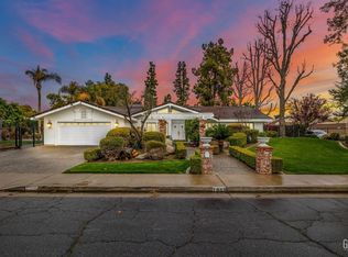 7900 Dos Rios Way, Bakersfield, CA 93309