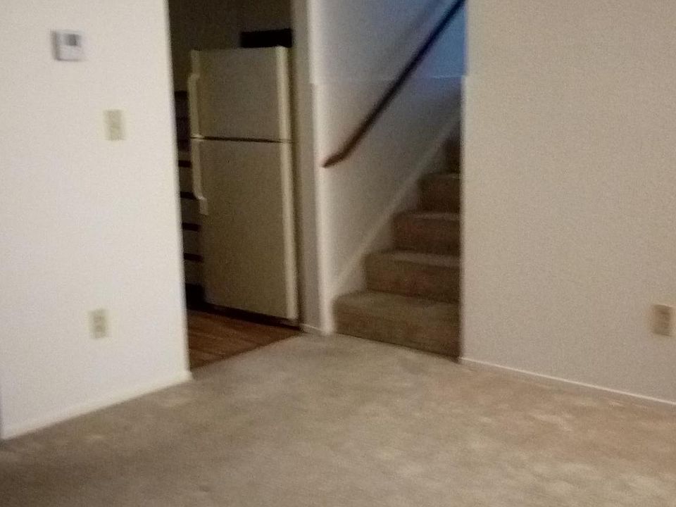 1st image of 977 Warburton Ave