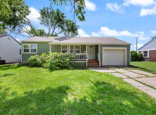 215 Spruce St, Halstead, KS 67056