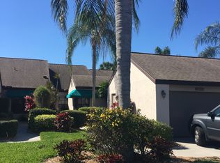 5922 Clubside Dr, Sarasota, FL 34243