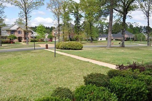 2nd image of 2835 Long Lake Dr