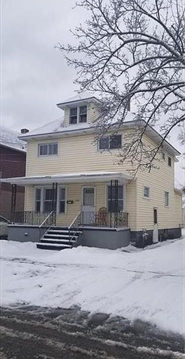2nd image of 1605 Dudley Ave