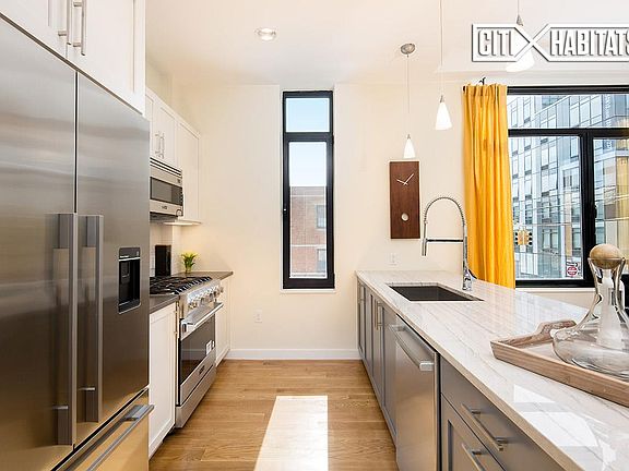 4th image of 538 Union Ave APT 2C