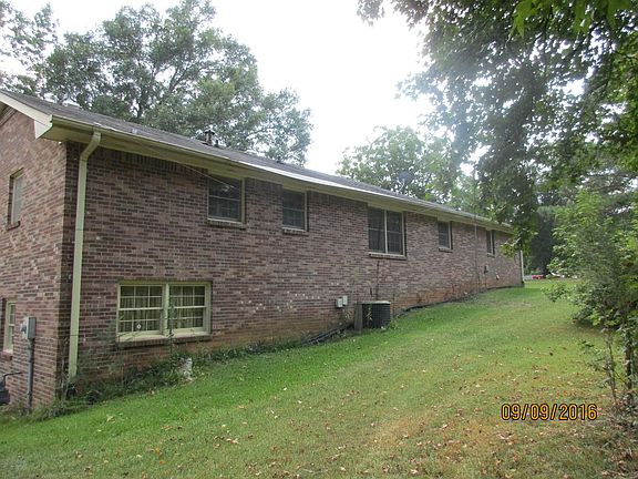 3rd image of 986 Apple Orchard Dr SE