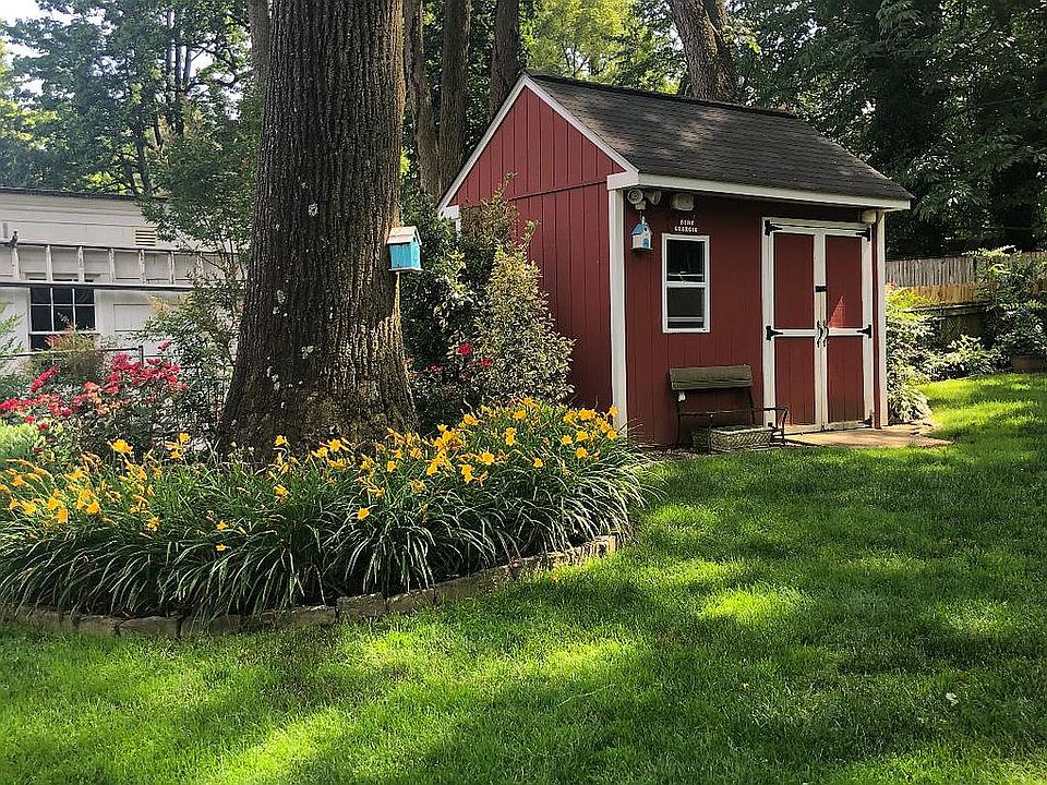 Custom built shed 