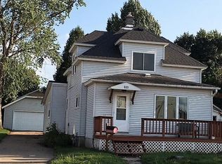 633 W Davenport St, Rhinelander, WI 54501