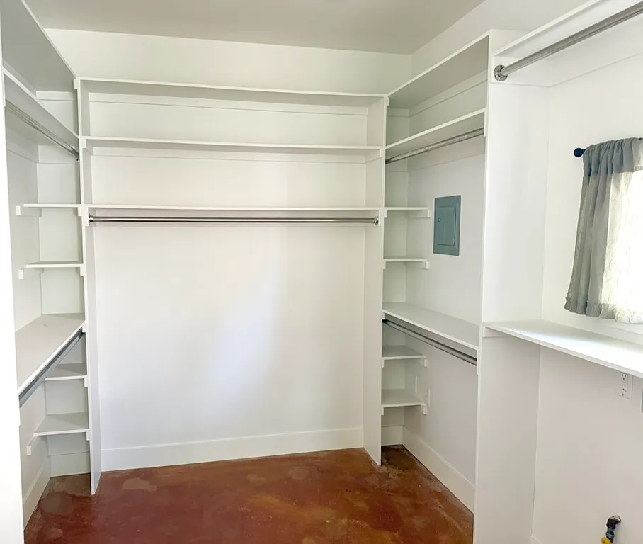 Studio, $1,950 — Photo 3